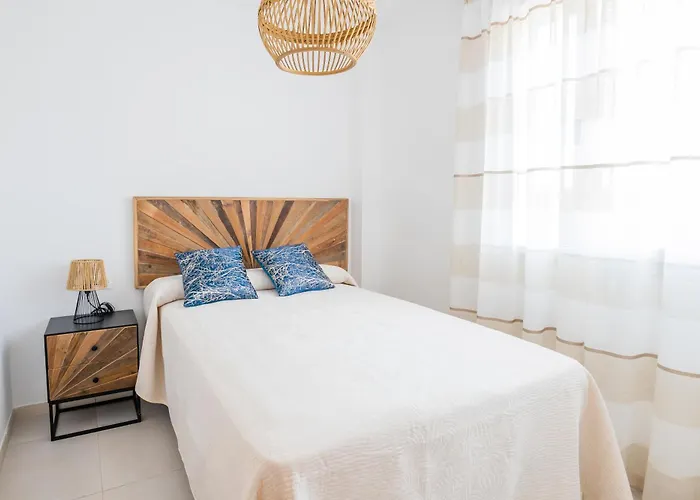 Luxurious Beachside Haven *