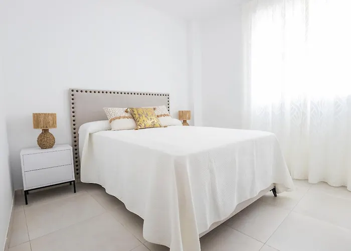 Luxurious Beachside Haven *