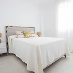 Luxurious Beachside Haven *