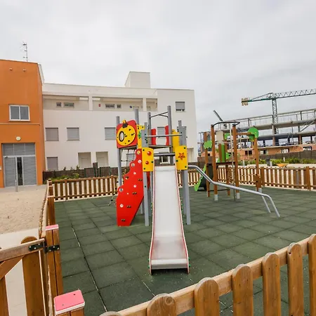 Luxurious Beachside Haven *